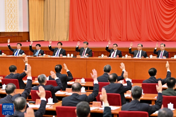 为了更加伟大的胜利和荣光——党的十九届六中全会侧记3312.png